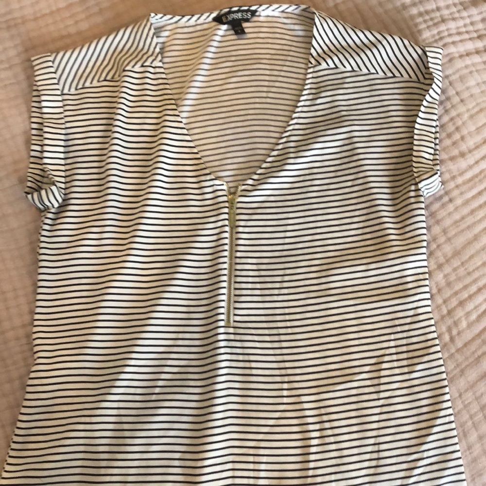 Express top. Like new. Size small